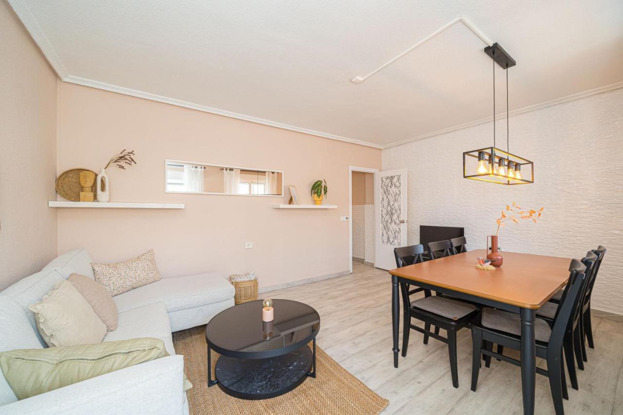 Casa Terra: Apartment 50 Meters From The Beach ตอร์เรเวียคา ภายนอก รูปภาพ